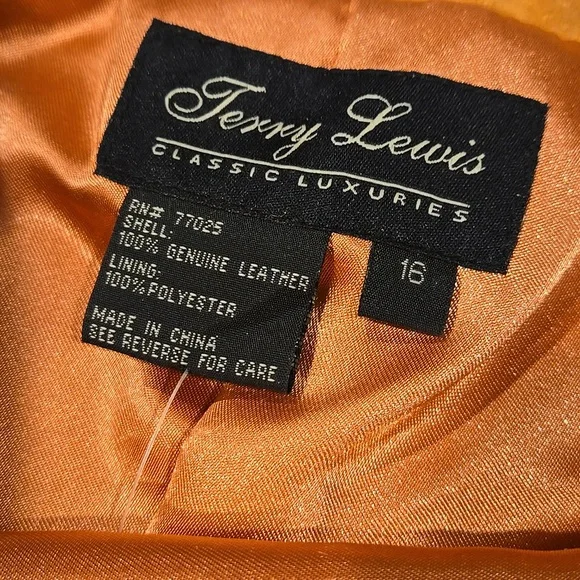 Vintage Terry Lewis 100% Leather Skirt - Picture 2 of 3